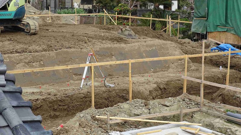 建筑工程施工合同与劳务合同：本质区别与关键要素